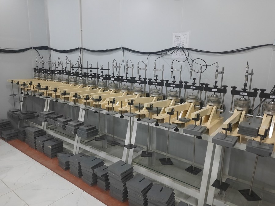 Thí nghiệm nén cố kết